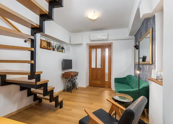 펜션 House In Fa Ana Near Rock 파자나