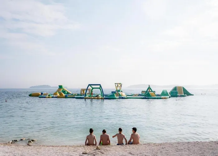 House In Fa Ana Near Rock 펜션 *