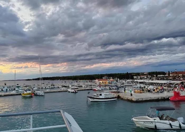 House In Fa Ana Near Rock