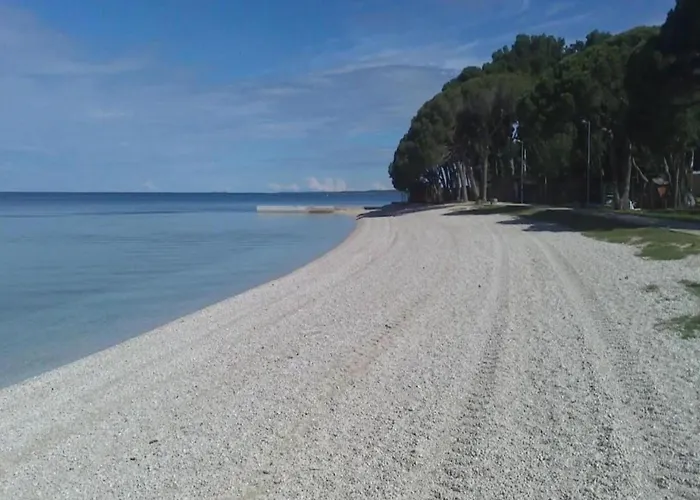 House In Fa Ana Near Rock 펜션 *