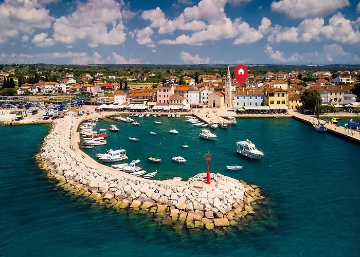 House In Fa Ana Near Rock 펜션 파자나